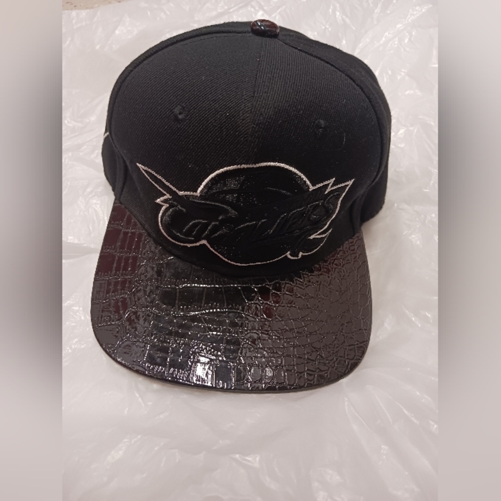 Mitchell And Ness - image 1